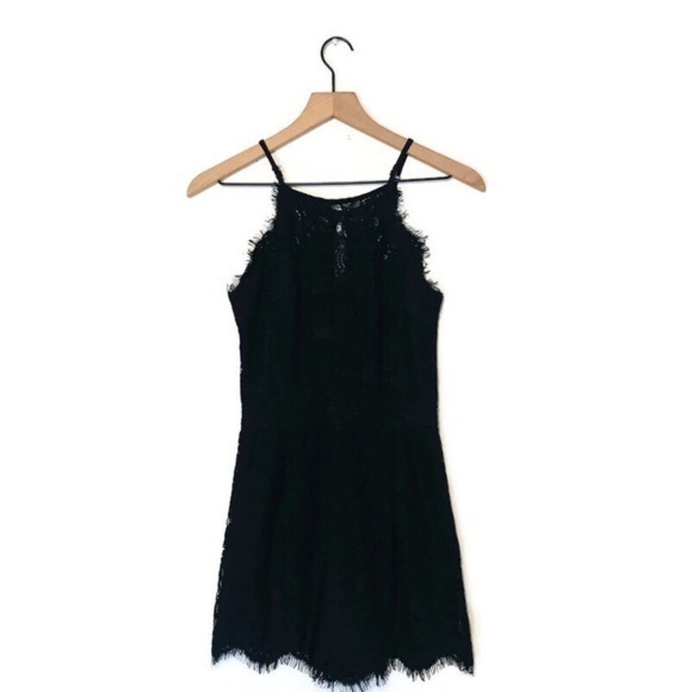 Francesca’s Black Floral eyelet Lace Sleeveless Romper Shorts Women’s size XS 2